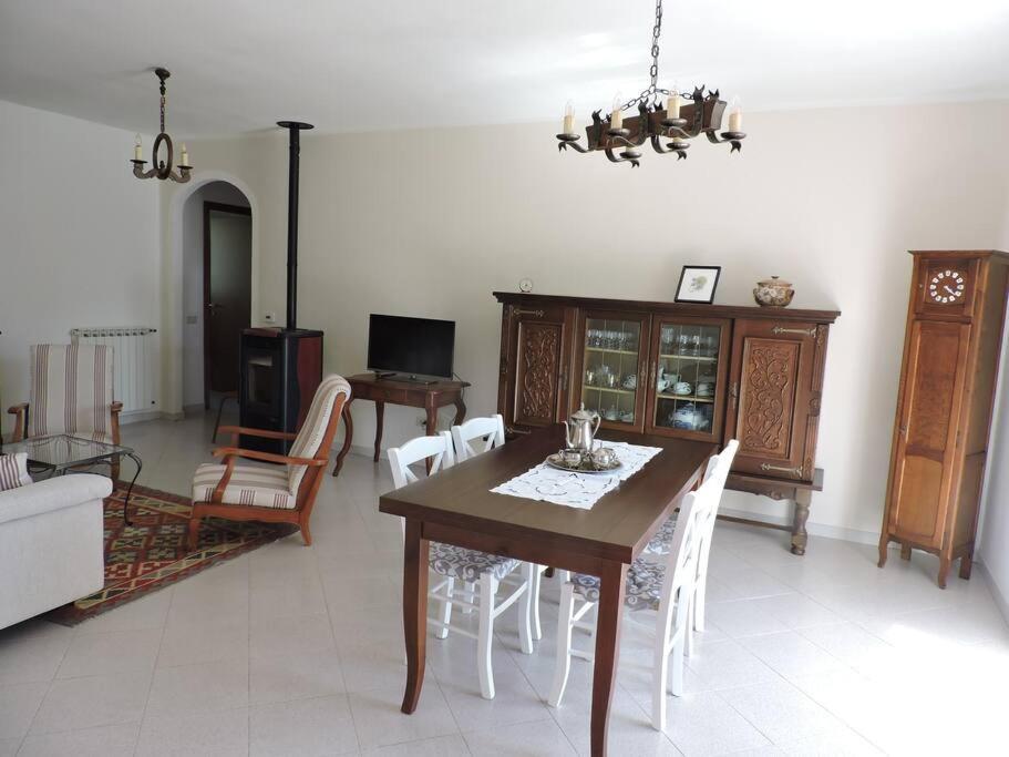 Casa Vacanze La Cicala Pontremoli Esterno foto